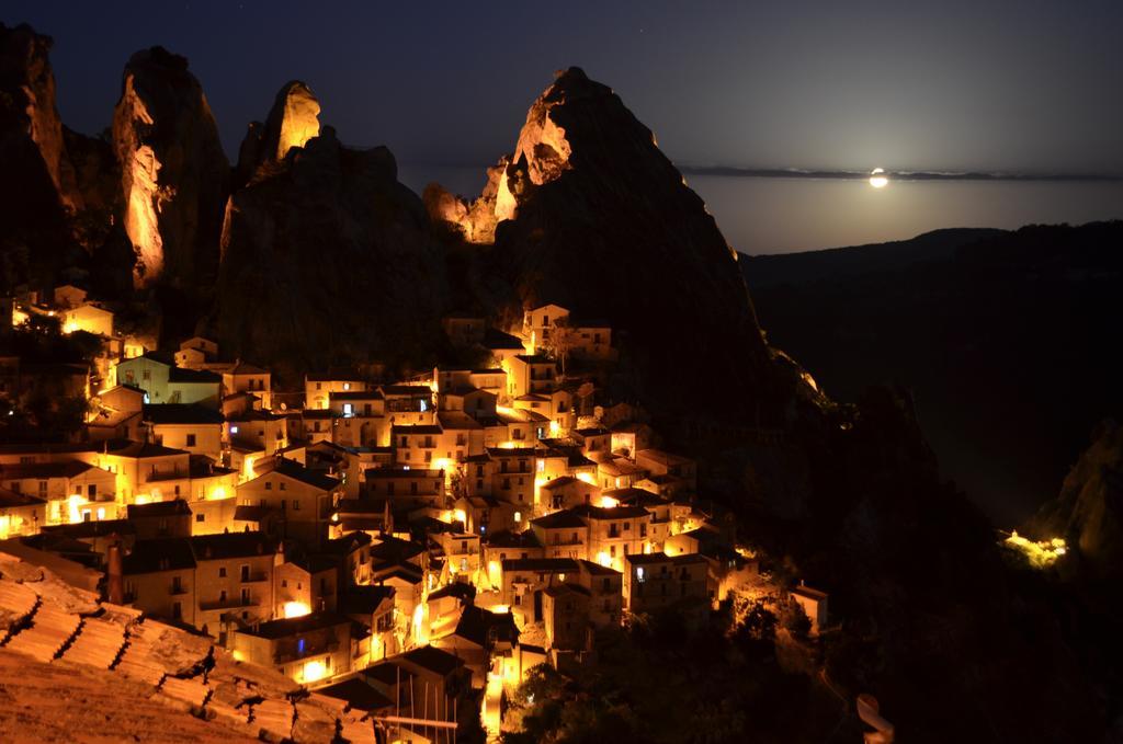 Casa Dell'Avventura Apartamento Castelmezzano Exterior foto